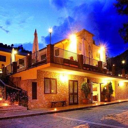 Agriturismo Villa Orchidea Ali Terme Exterior photo